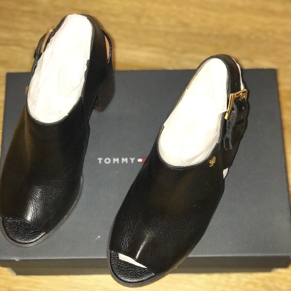 Tommy Hilfiger ‘Peppy’ Heel - Picture 6 of 6